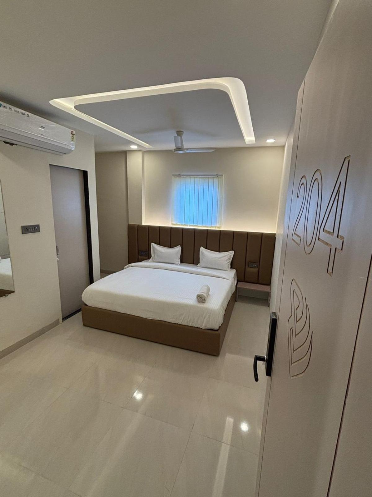 Hotel Vilaasitaa Vijay Nagar Indore Exterior foto